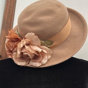 Vintage Tan Wool Felt Hat with Floral Accents, Has a 90s Romcom Look